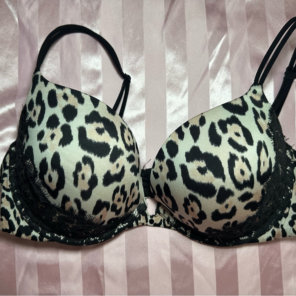 Victoria’s Secret Leopard Cheetah print lace 38C Very Sexy Push-up bra Push Up